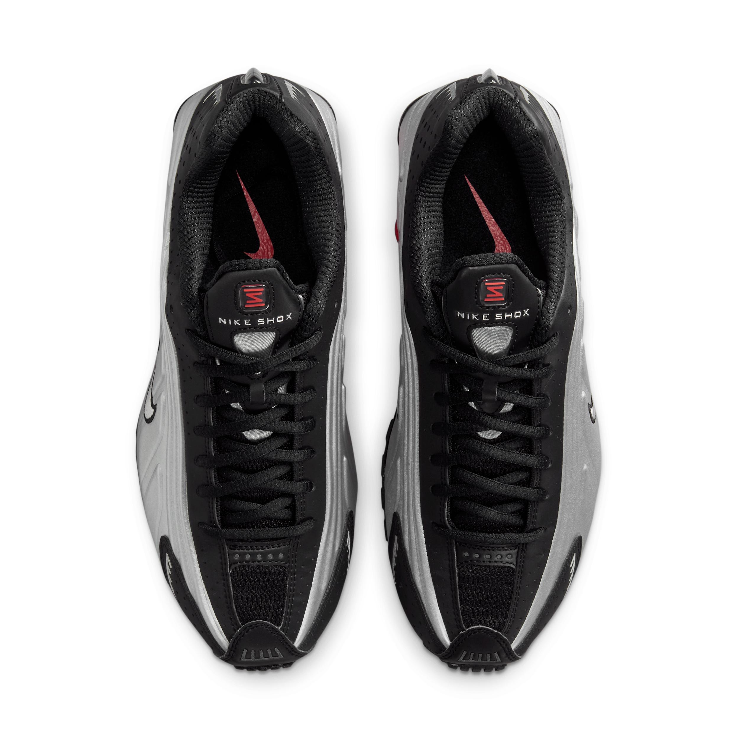 Nike Women's Shox R4 Shoes Product Image