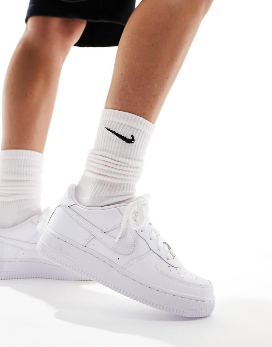 Nike Womens Air Force 1 07 Shoes | DD8959-100 Product Image