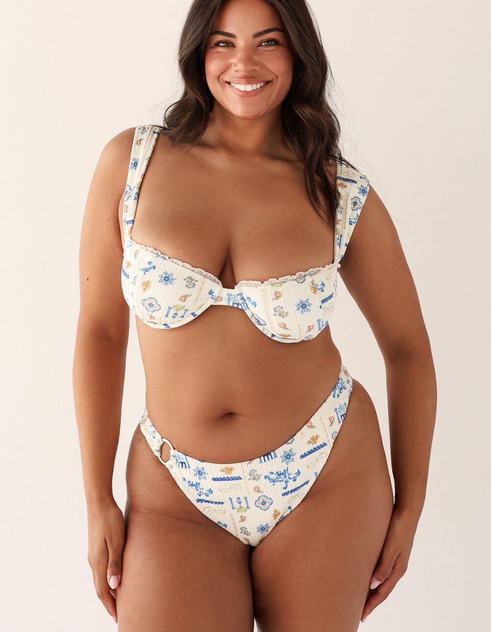 DIPPIN' DAISY'S Athena Underwire Bikini Top - WHITE Product Image