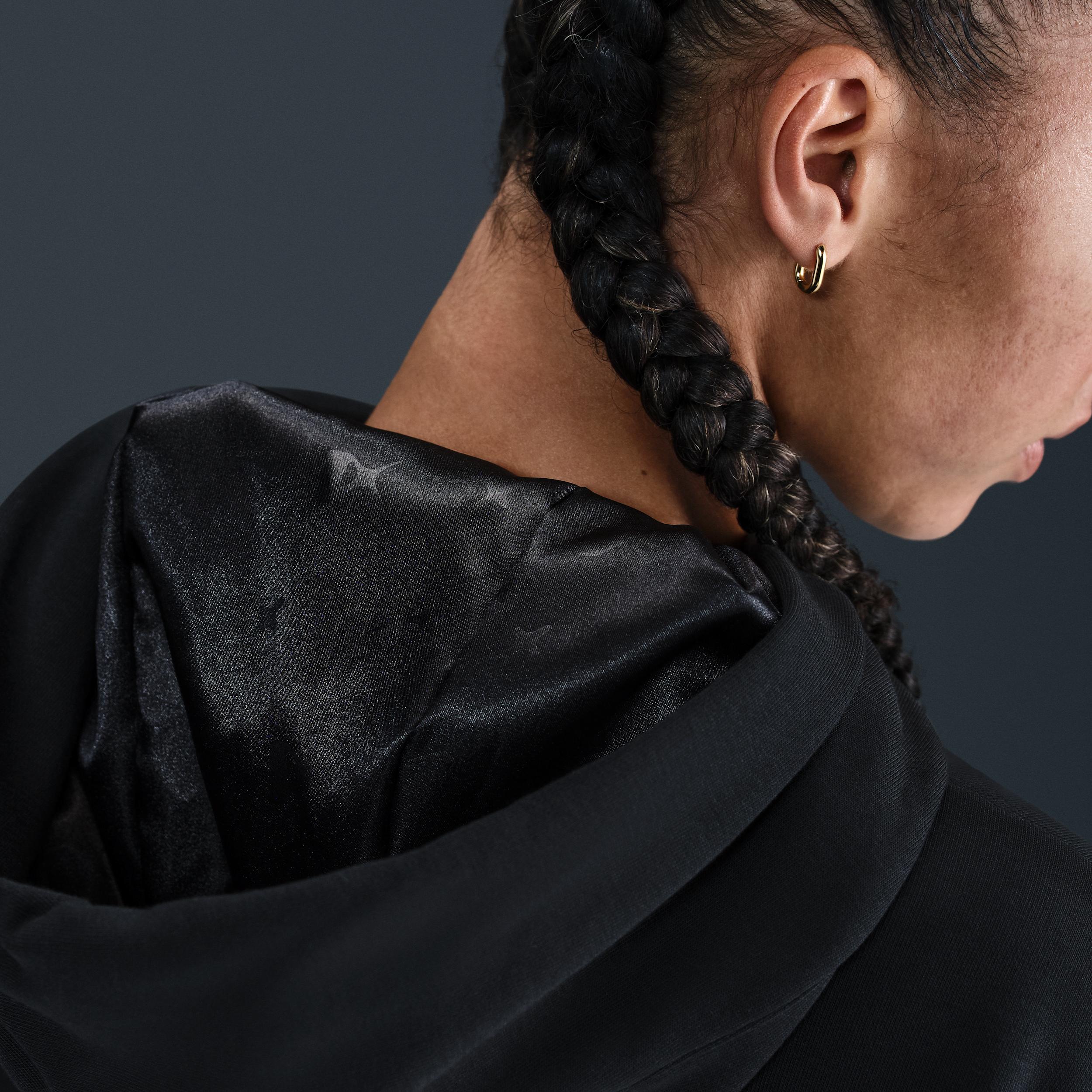 Nike Womens Aja Wilson Oversized Cropped Basketball Hoodie | HM7707-011 Product Image