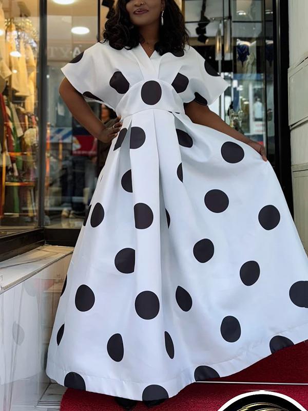 A-Line Half Sleeves Pleated Polka-Dot V-Neck Maxi Dresses Product Image