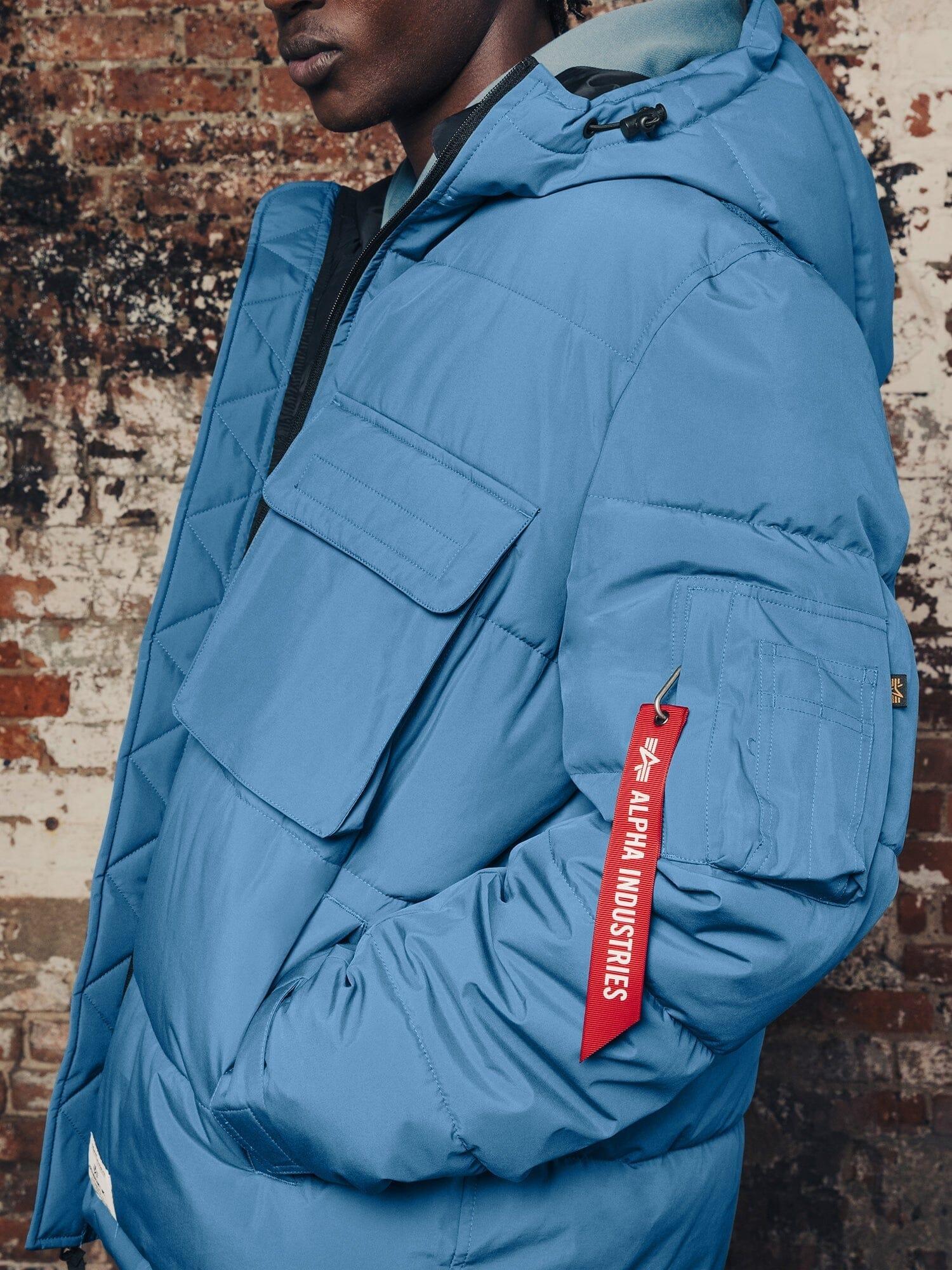 HOODED PUFFER JACKET (SEASONAL) Male Product Image