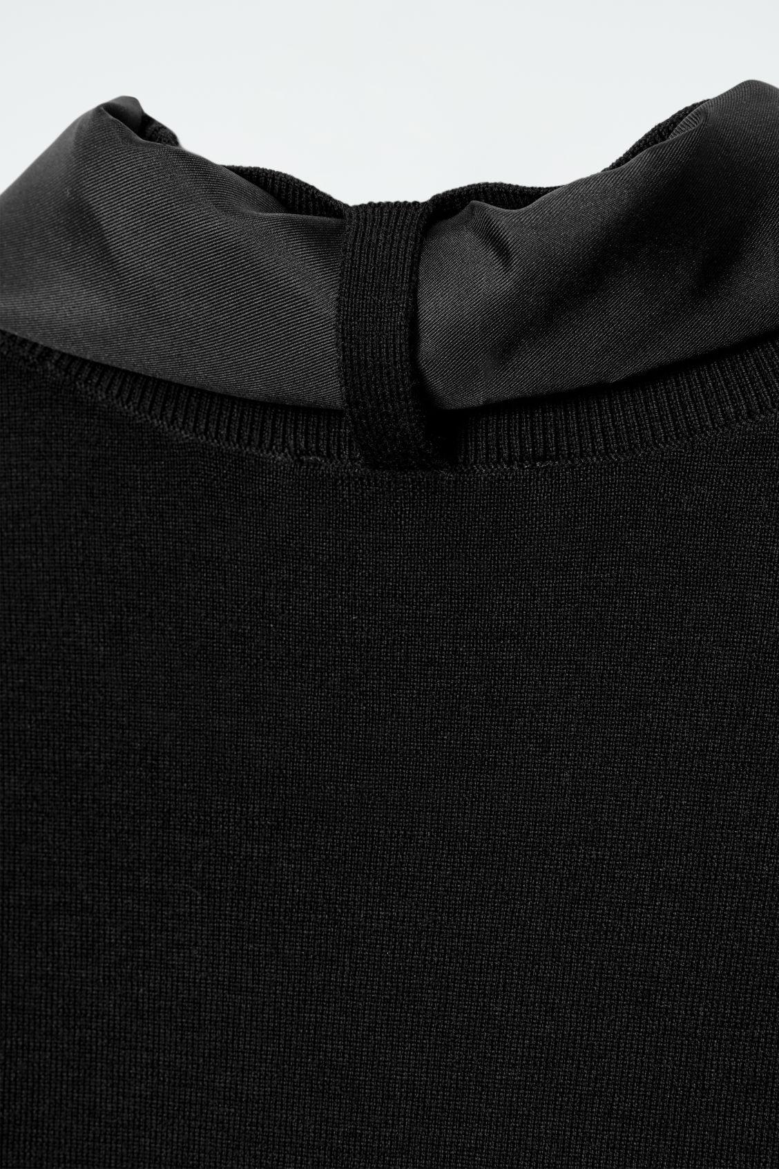 SCARF-DETAIL MERINO WOOL T-SHIRT Product Image