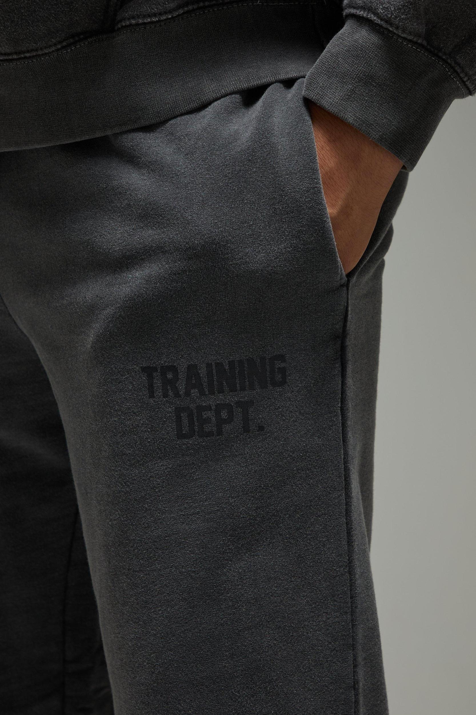 Man Active Training Dept Oversized Washed Sweatpants | boohooMAN USA Product Image