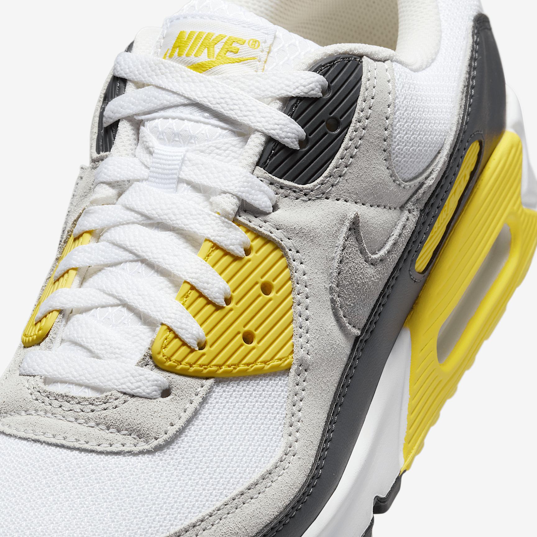 Nike Air Max 90 Men's Shoes Product Image
