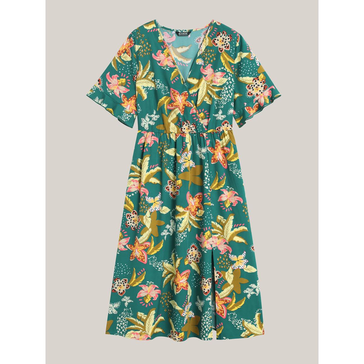 Plus Size Tropical Floral Print Pockets Flowy Midi Dress Teal Women Overlap Collar Short sleeve Curvy BloomChic 14-16/1X Product Image