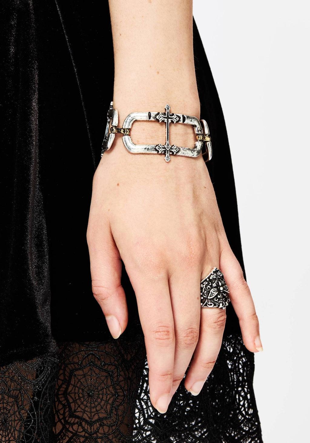 Electra Cross Link Chain Bracelet Product Image