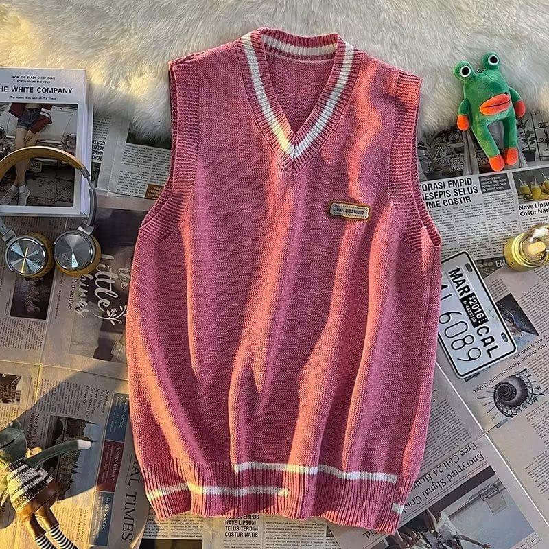 V-Neck Applique Contrast Trim Sweater Vest Product Image