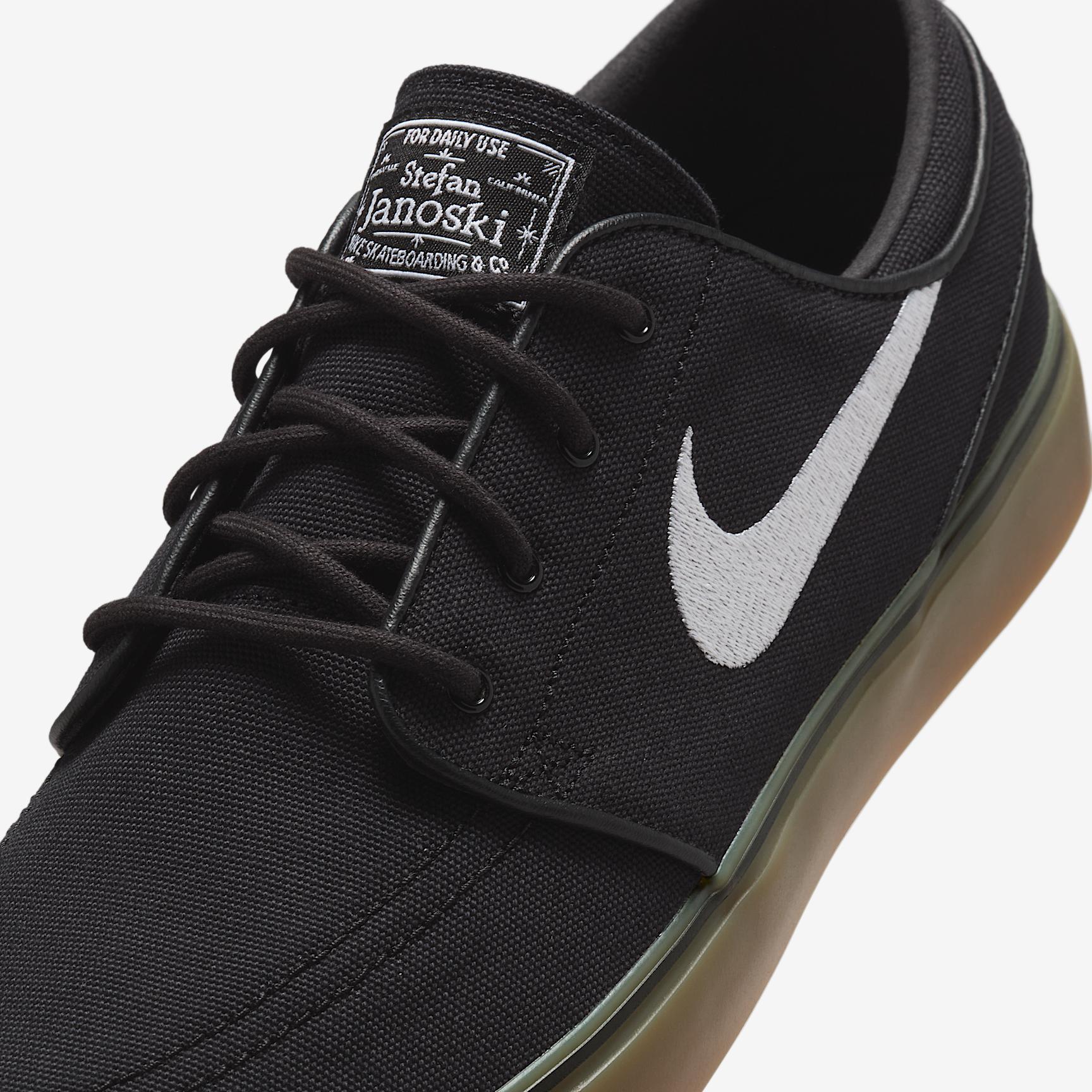 Mens Nike SB Zoom Janoski OG+ Canvas Skate Shoes | HQ1655-001 Product Image