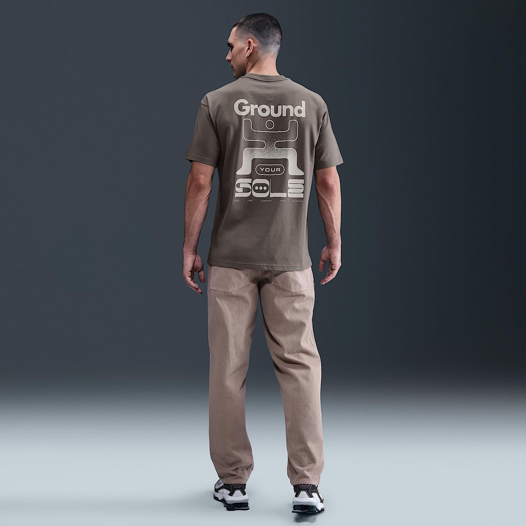 Nike Sportswear Men's Max90 T-Shirt Product Image