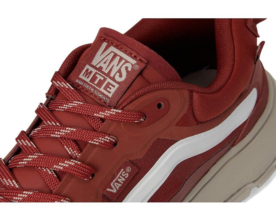 U MTE Crosspath Mid Product Image