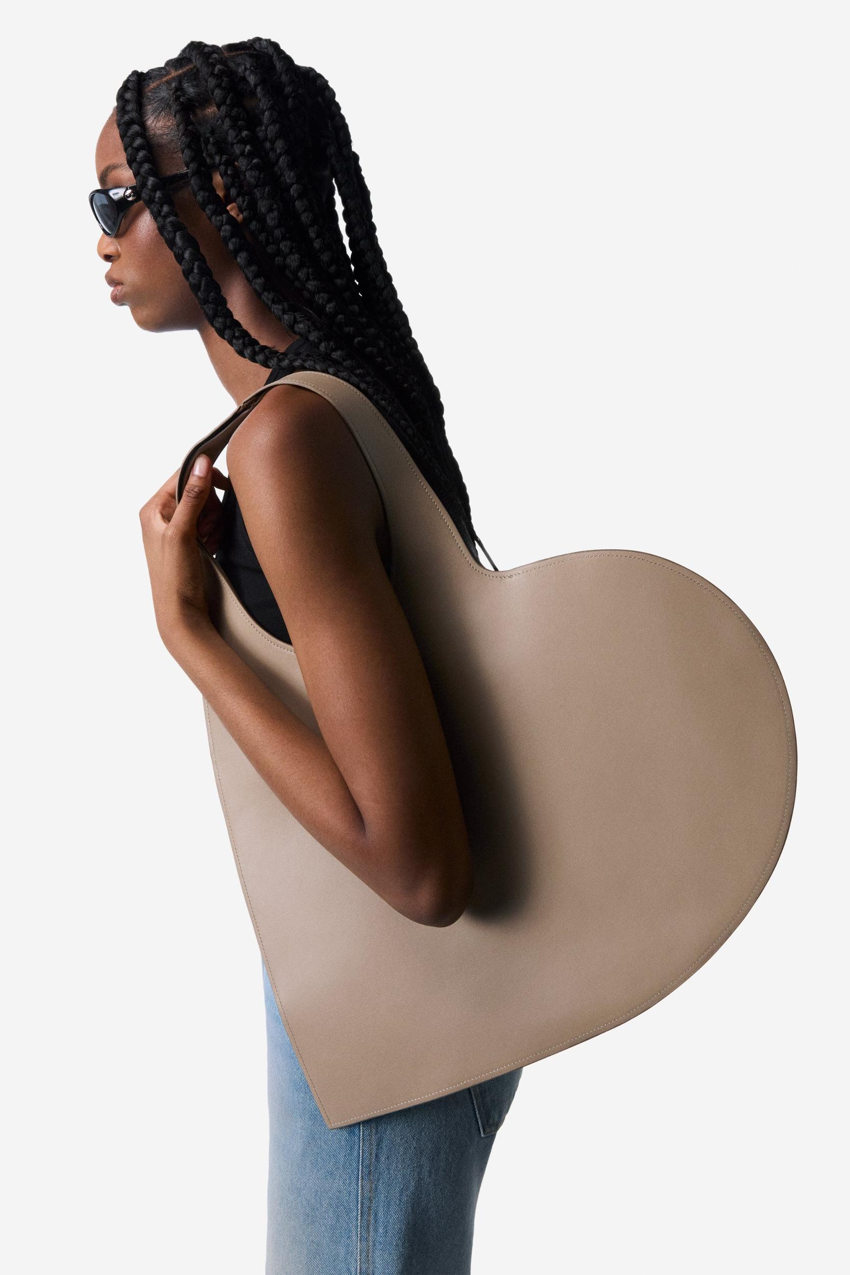 Heart Tote Bag Product Image