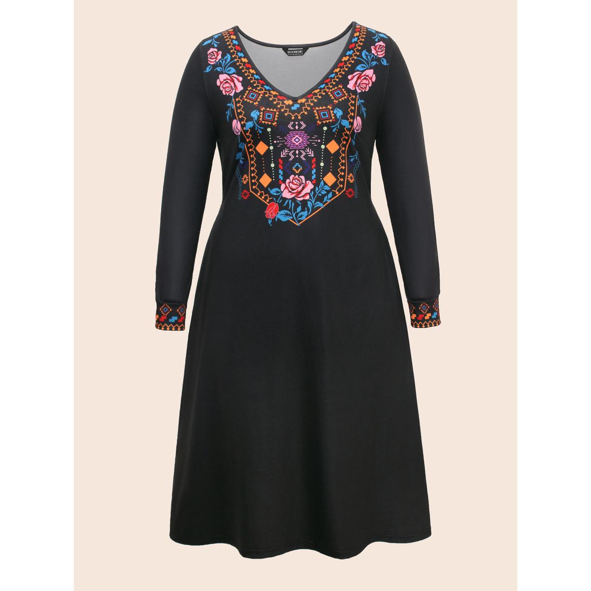 Plus Size Bandana Print V Neck Midi Dress Black Women Resort Non V-neck Long Sleeve Curvy BloomChic 30/6X Product Image