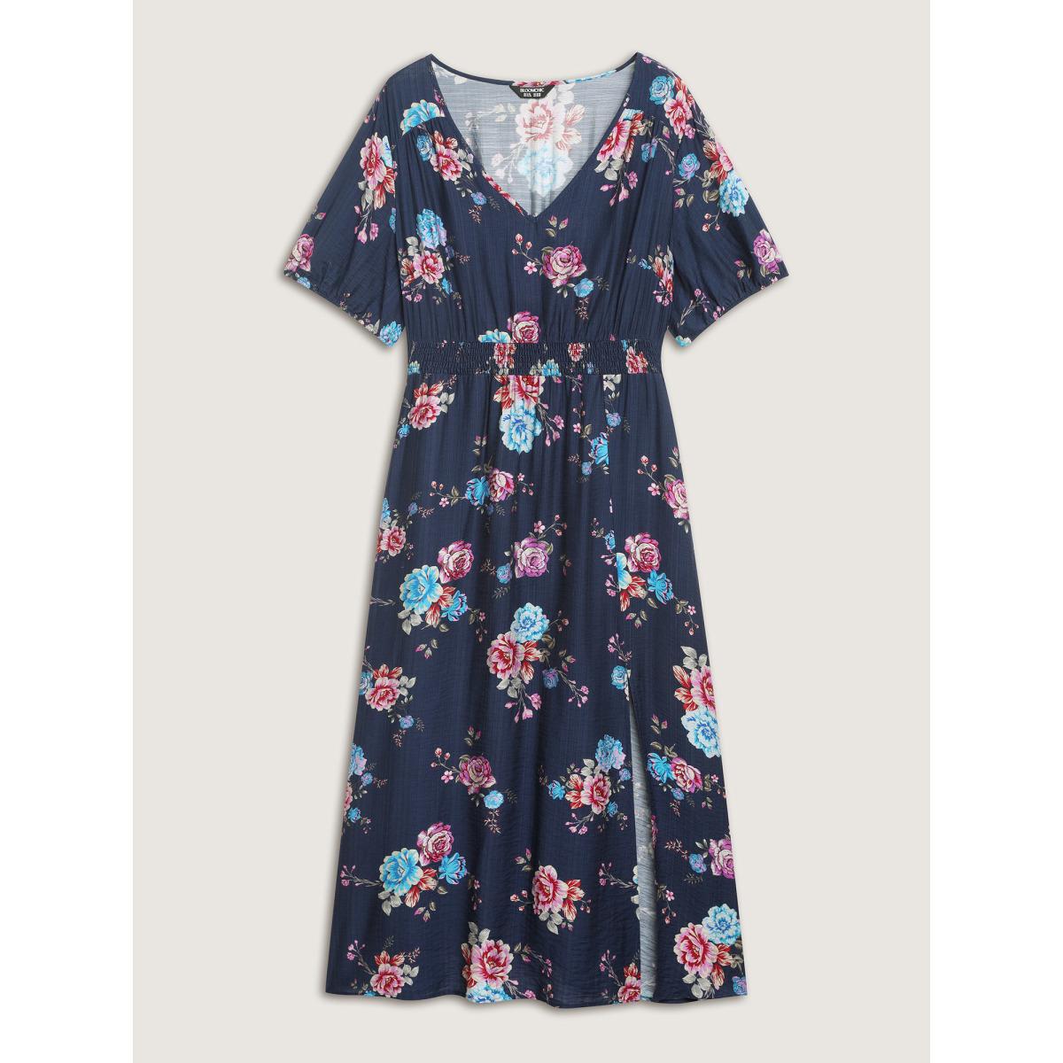 Plus Size Floral Print Shirred Waist Slit Midi Dress DarkBlue Women Slit V-neck Short sleeve Curvy BloomChic 30/6X Product Image