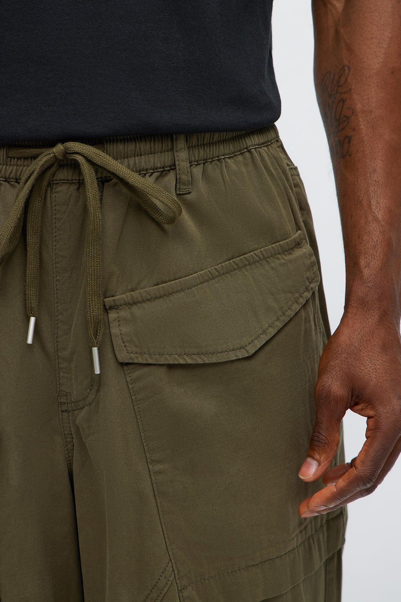Baggy Lester Cargo Pants - Olive Male Product Image