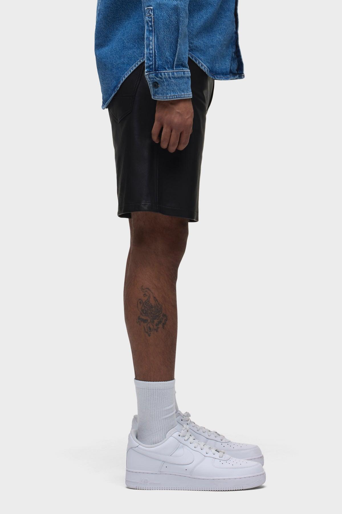 Clint Relaxed Short Male Product Image