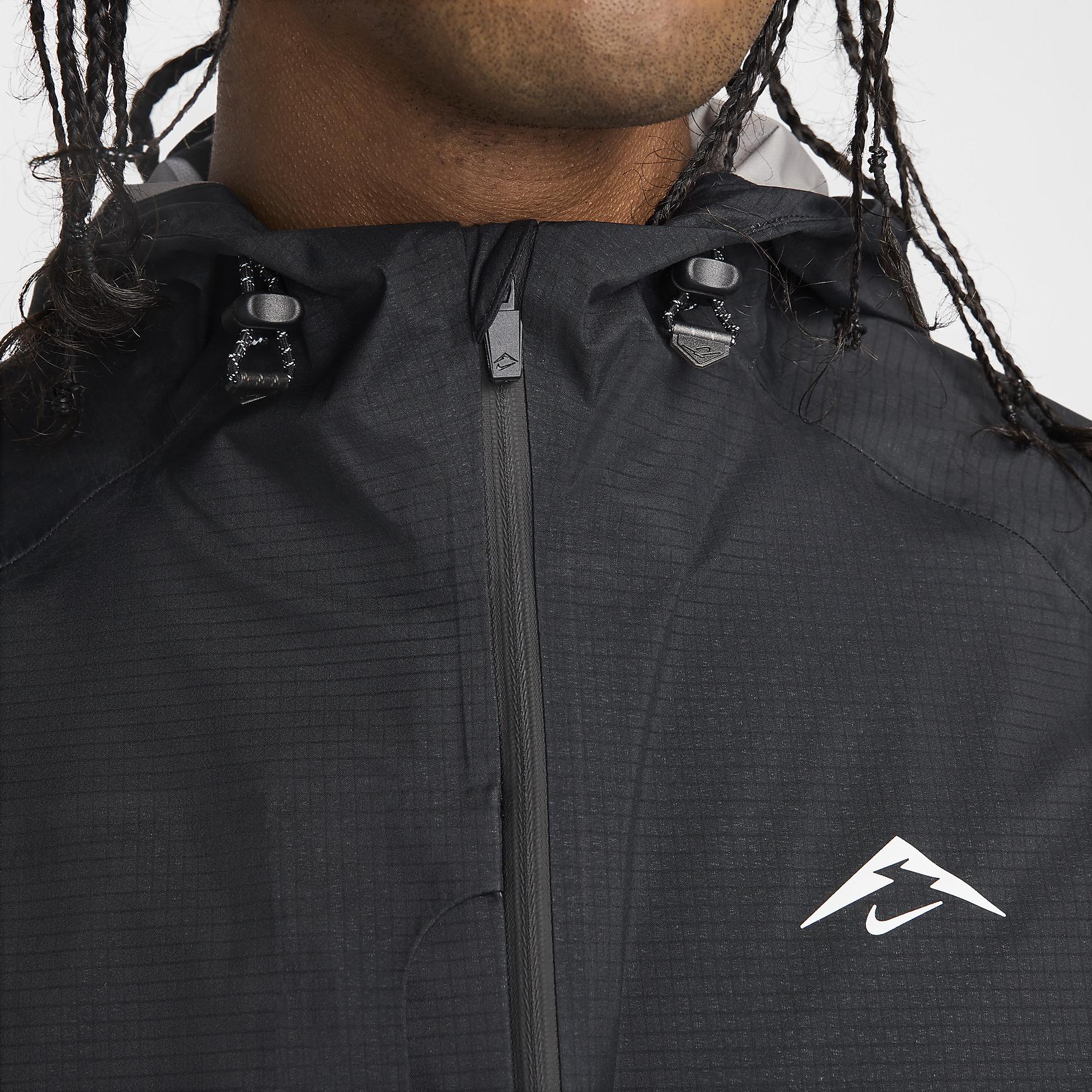 Nike Mens Cosmic Peaks Storm-FIT ADV Running Jacket | FZ1084-010 Product Image