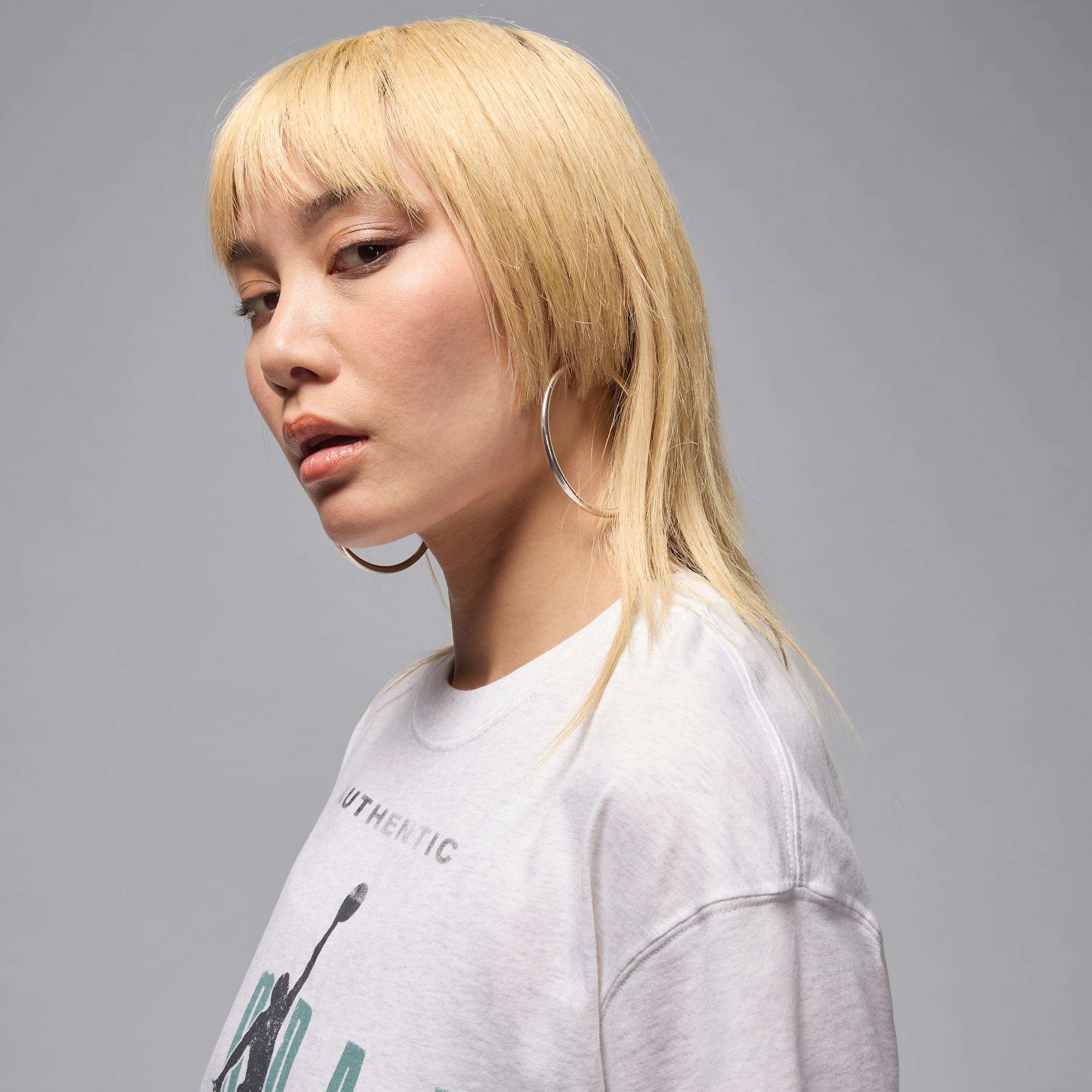 Womens Jordan Flight Graphic T-Shirt | IB9943-051 Product Image