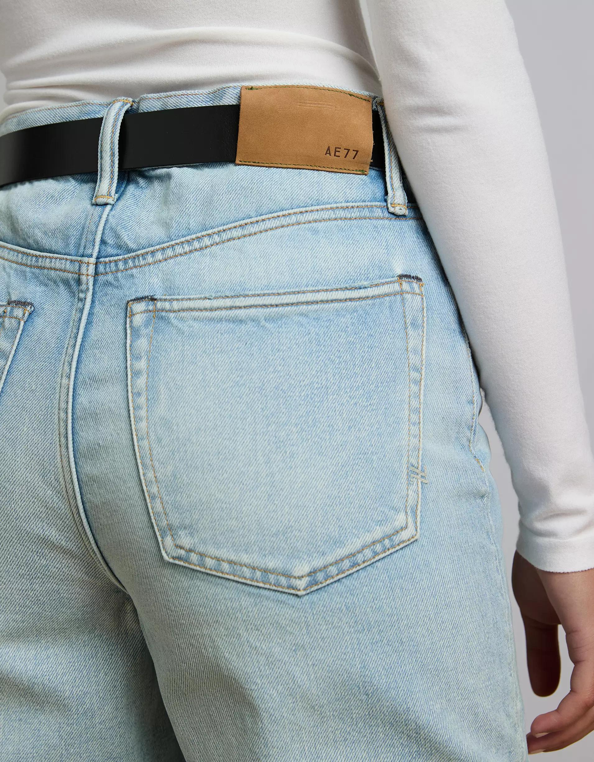 AE77 Premium Stovepipe Jean Product Image