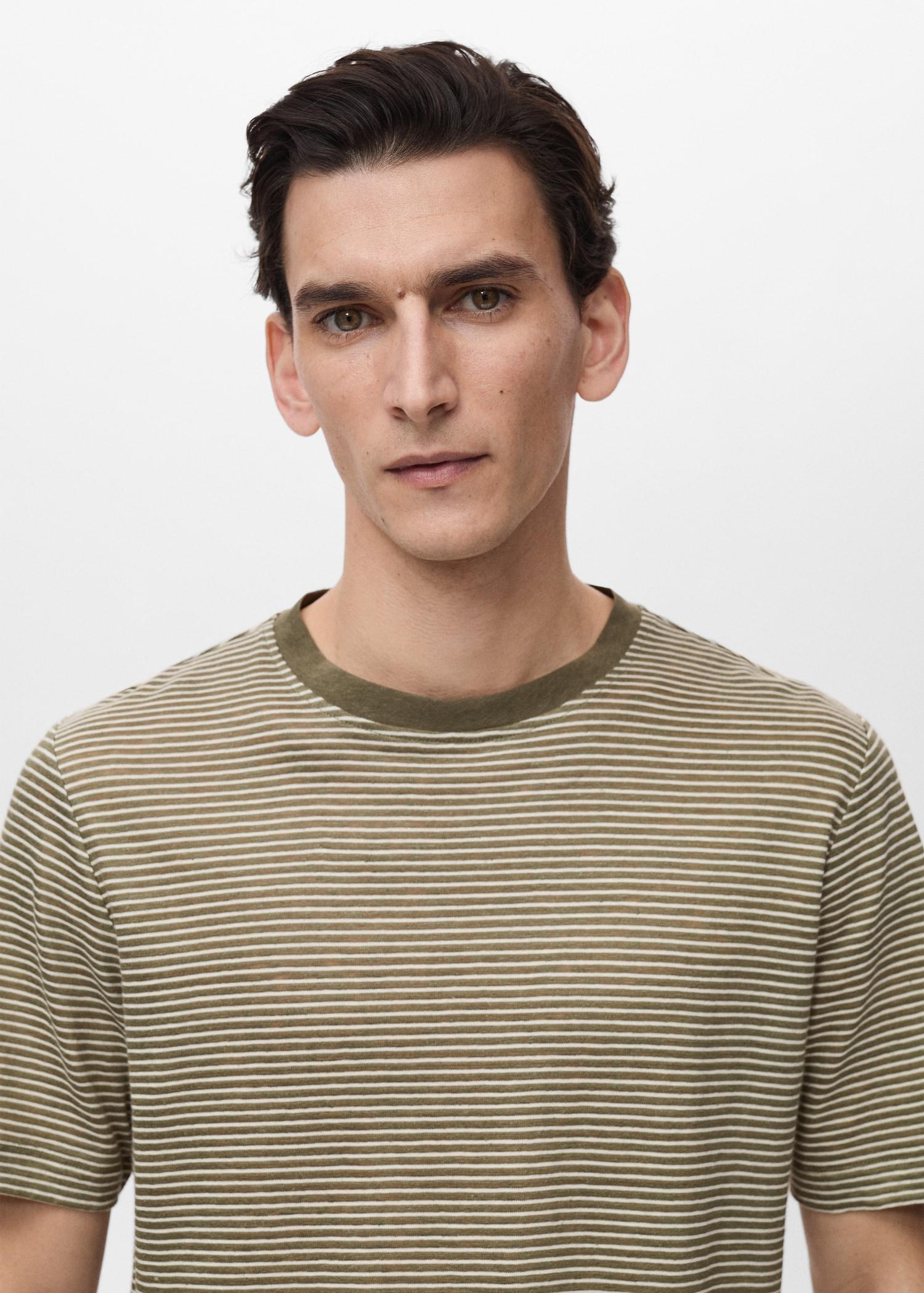Striped slim-fit linen t-shirt - Men | MANGO USA Product Image