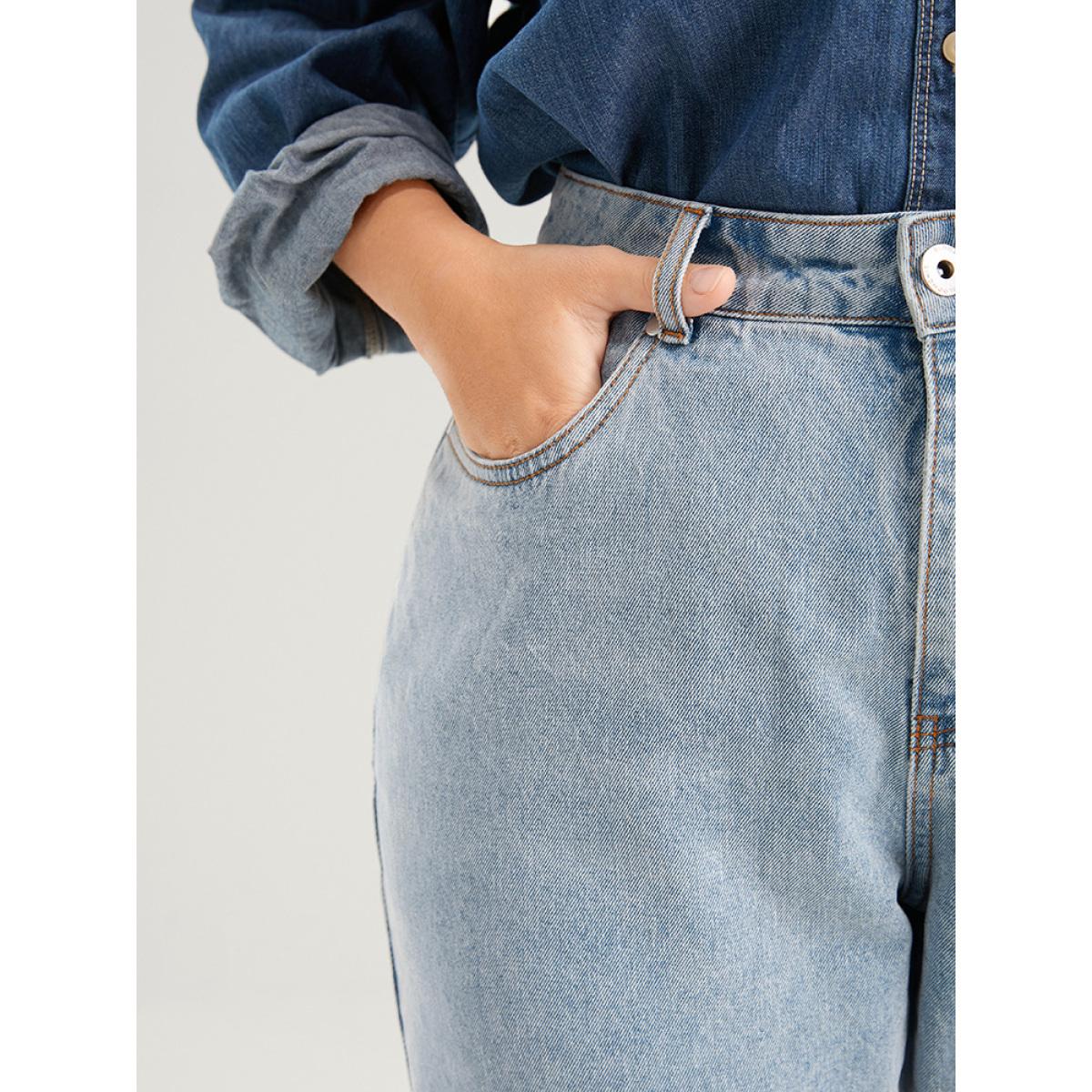 Plus Size Boyfriend Wide Leg Non Stretchy High Rise Light Wash Distressed Jeans Women LightBlue Casual Plain Distressed No stretch Pocket Jeans BloomChic 20/2X Product Image