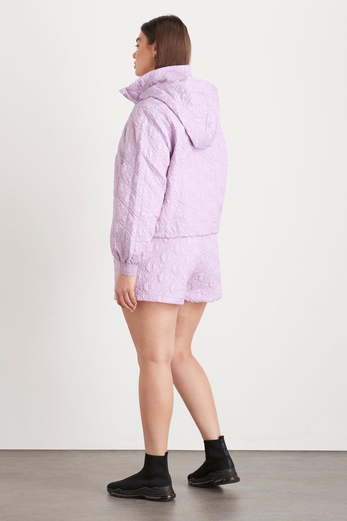 Quilted Logo Spray Shorts 623 Product Image