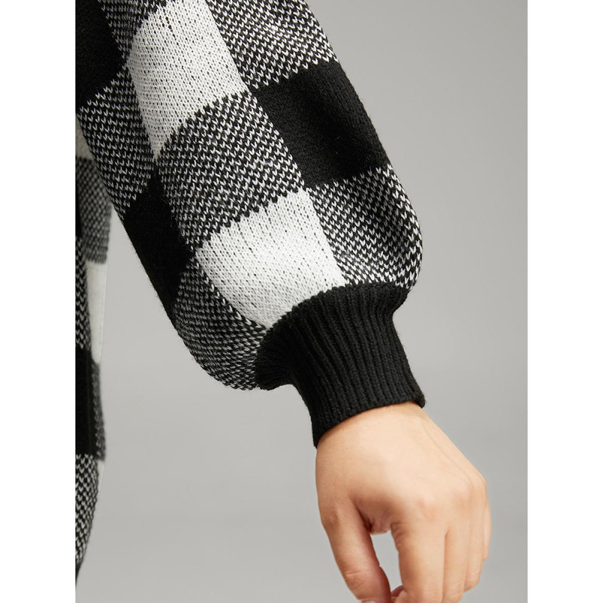 Plus Size V Neck Plaid Elastic Cuffs Pullover Black Women Casual Loose Long Sleeve V-neck Dailywear Pullovers BloomChic 28/5X Product Image