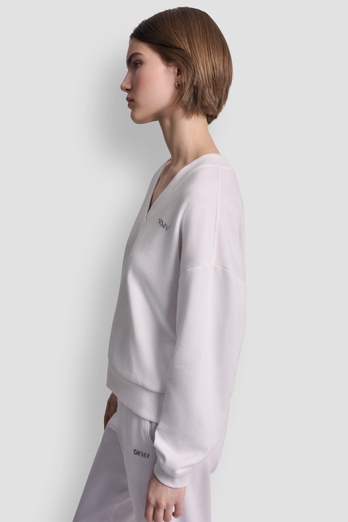 METALLIC BUBBLE LOGO V-NECK PULLOVER Product Image