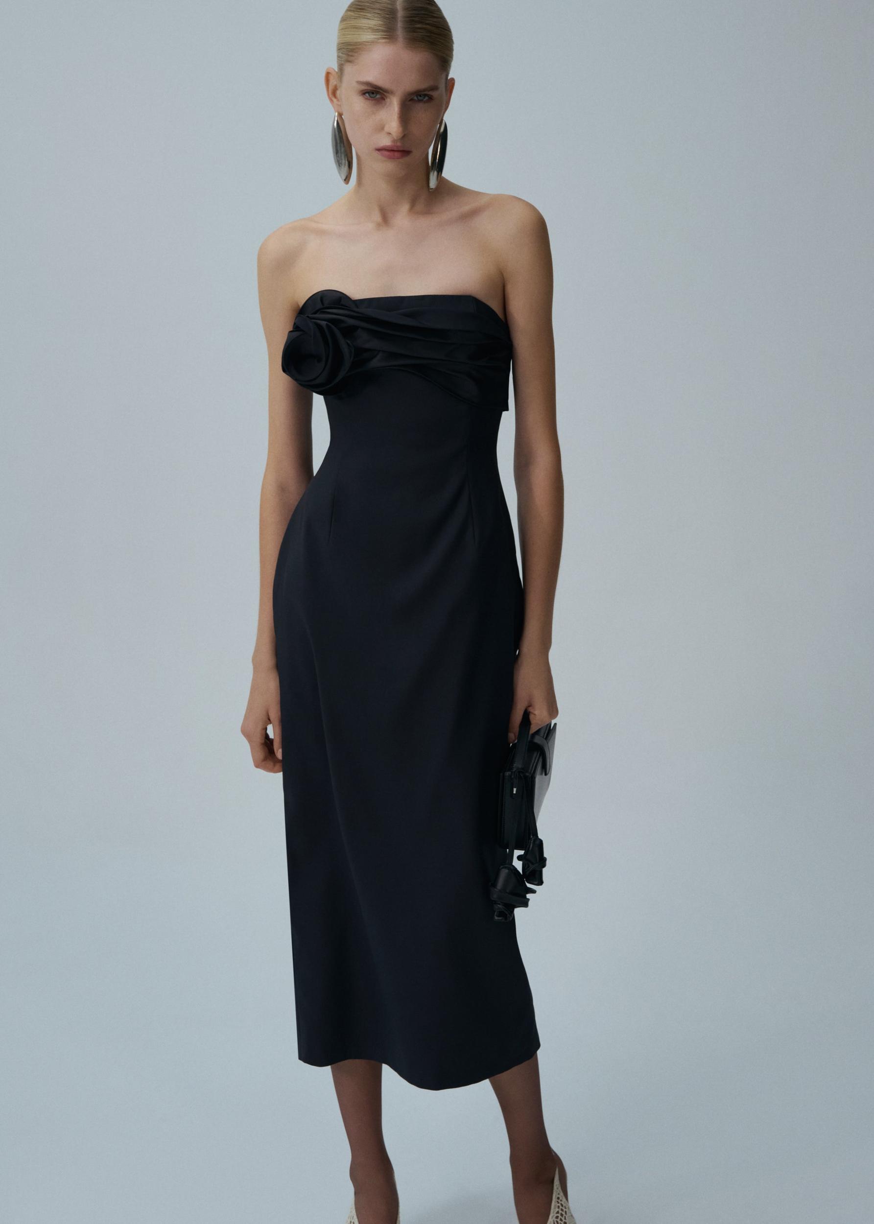 Strapless ruched dress in black Product Image