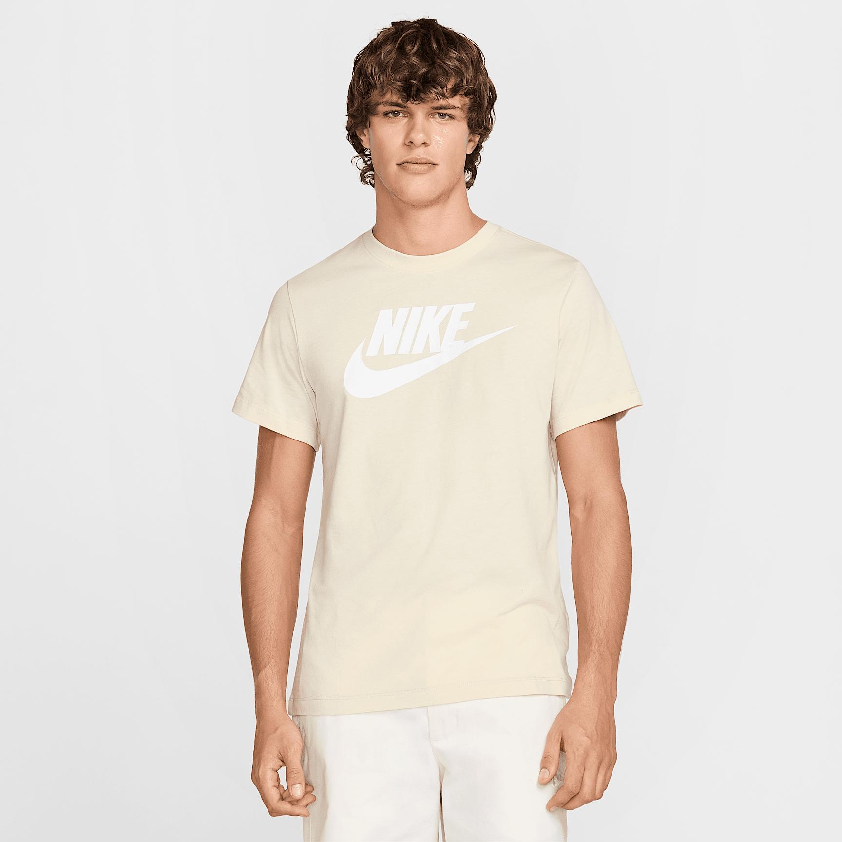 Nike Sportswear Men's T-Shirt Product Image