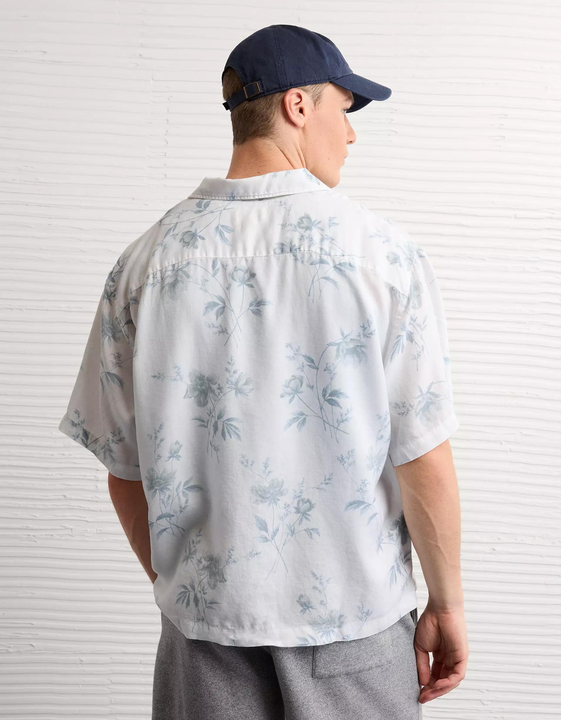 AE Poolside Floral Button-Up Shirt Men's Product Image