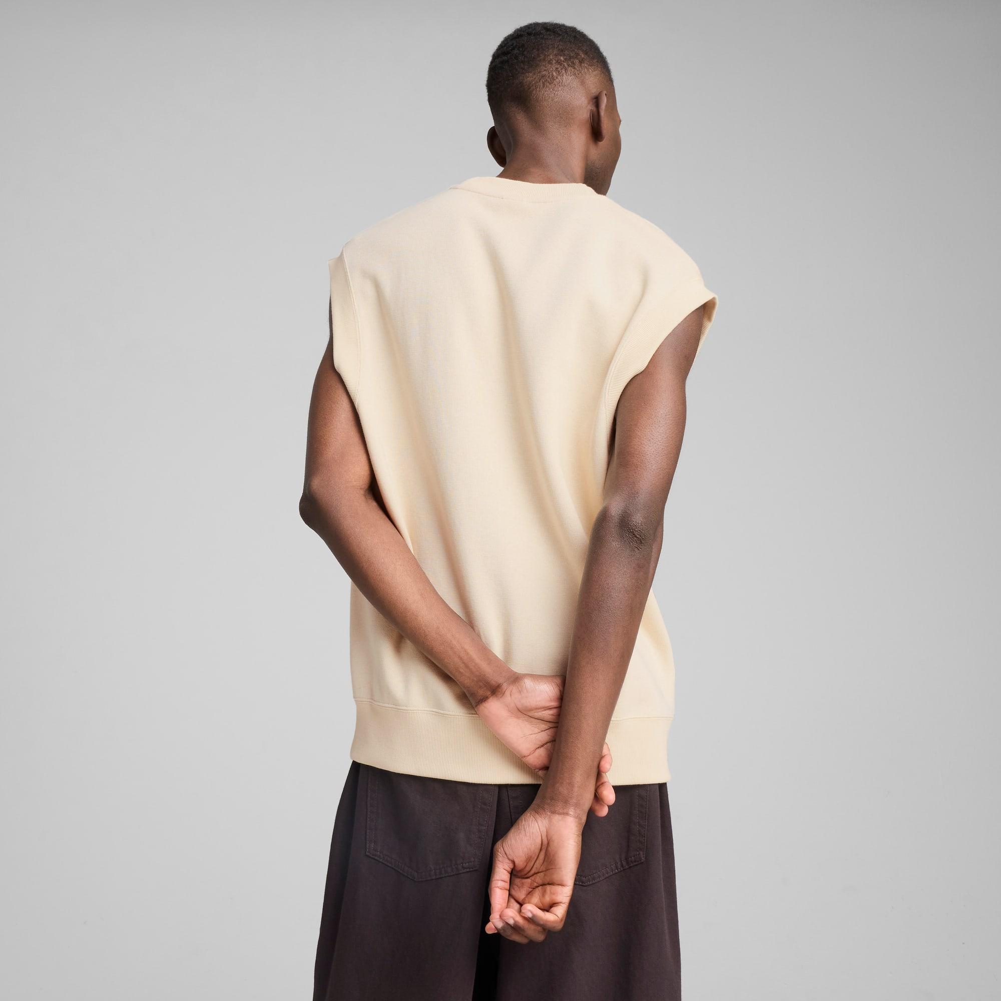 WARDROBE ESSENTIALS Men's Relaxed Vest Product Image