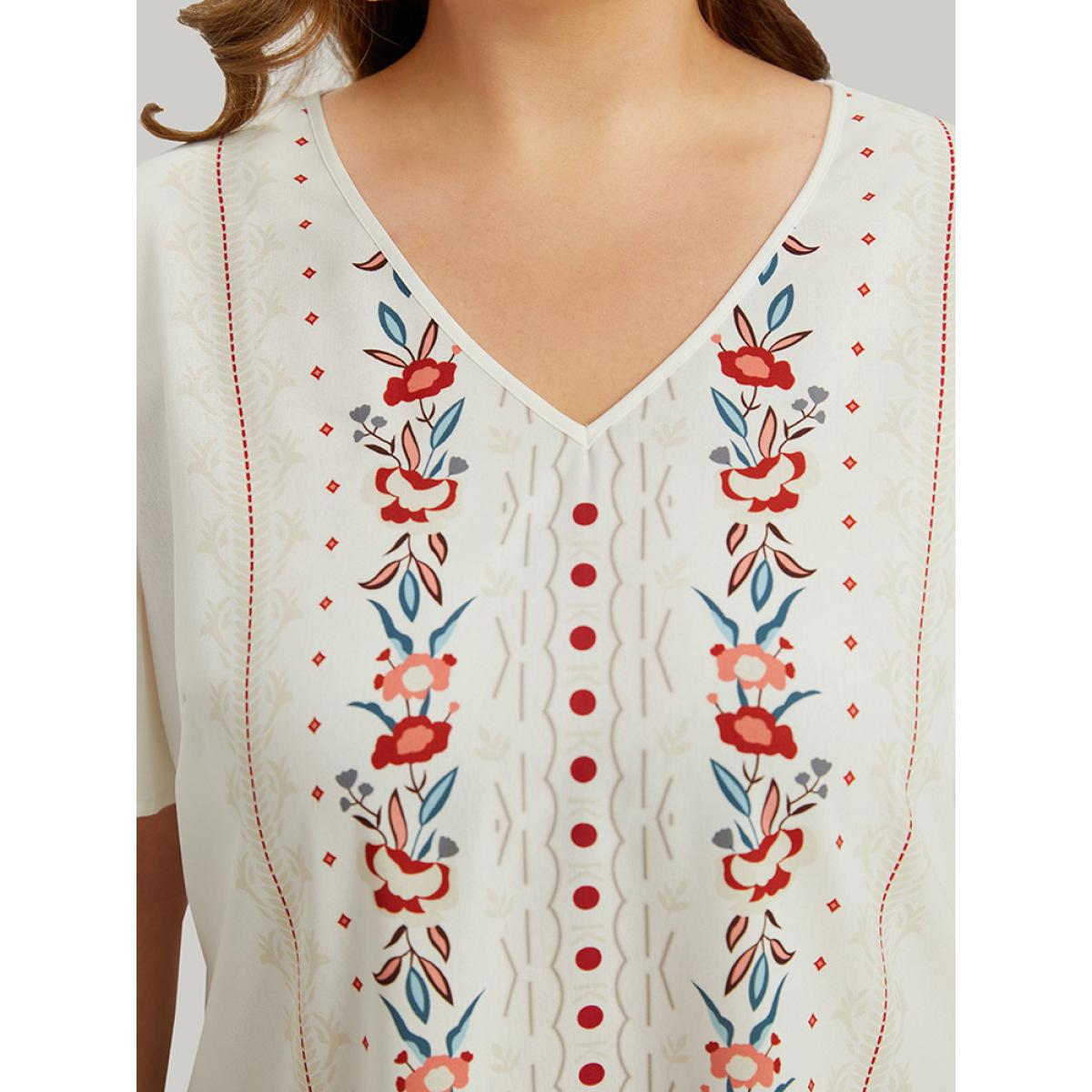 Plus Size White Bandana Print V Neck Flutter Sleeve Blouse Women Vacation Short sleeve V-neck Dailywear Blouses BloomChic 18-20/2X Product Image