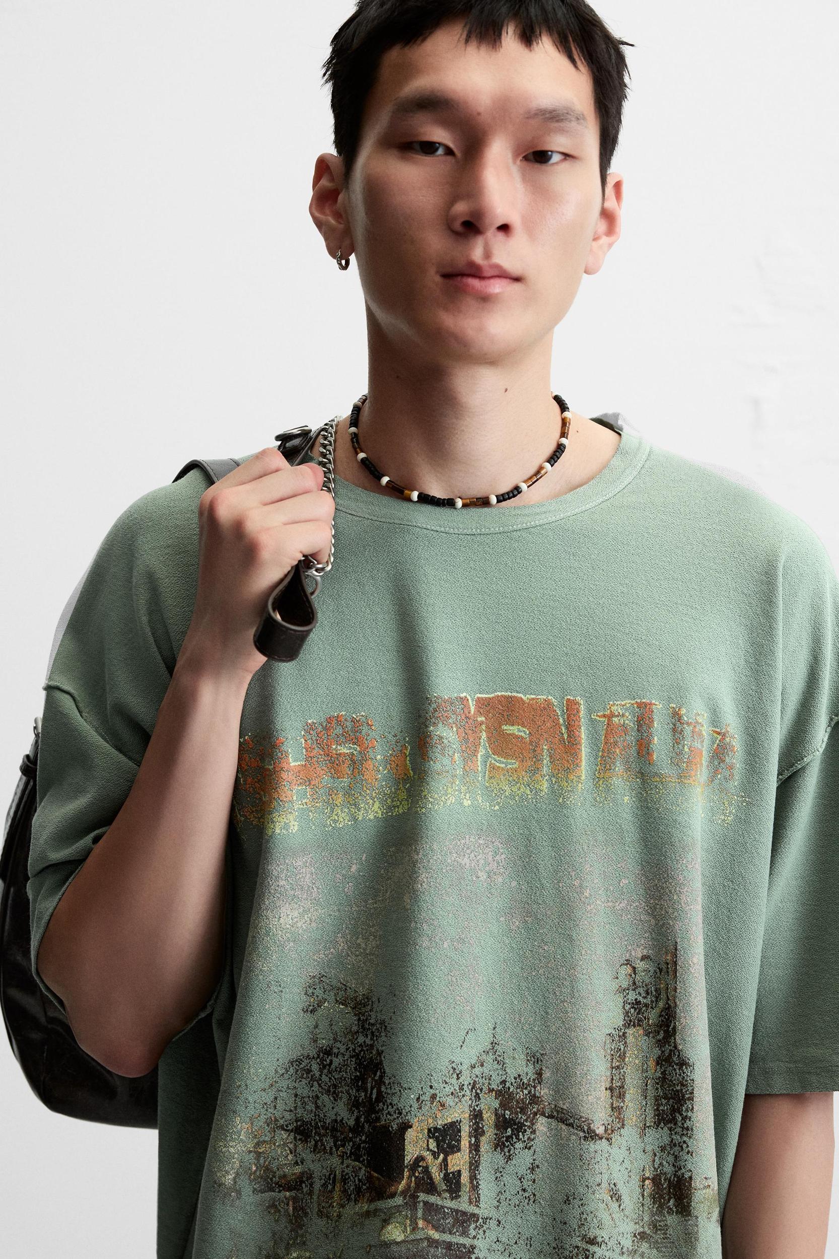 WASHED PRINT KNIT T-SHIRT Product Image