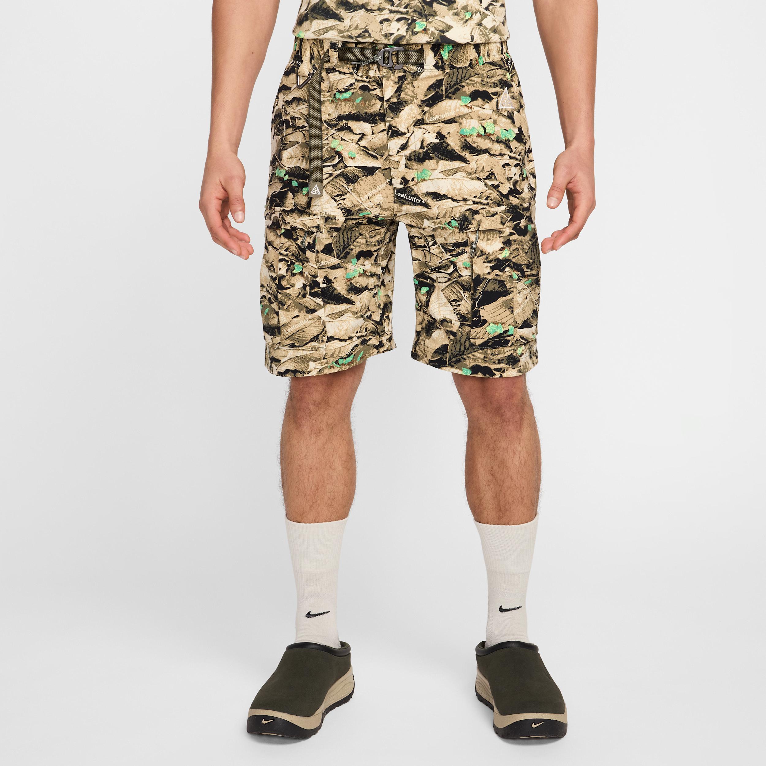 Mens Nike ACG Smith Summit Water-Repellent UV Cargo Pants | HQ0199-297 Product Image