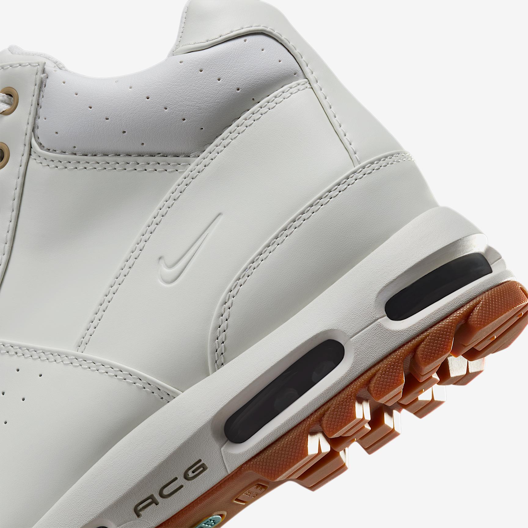 Mens Nike Air Max Goadome Boots Product Image