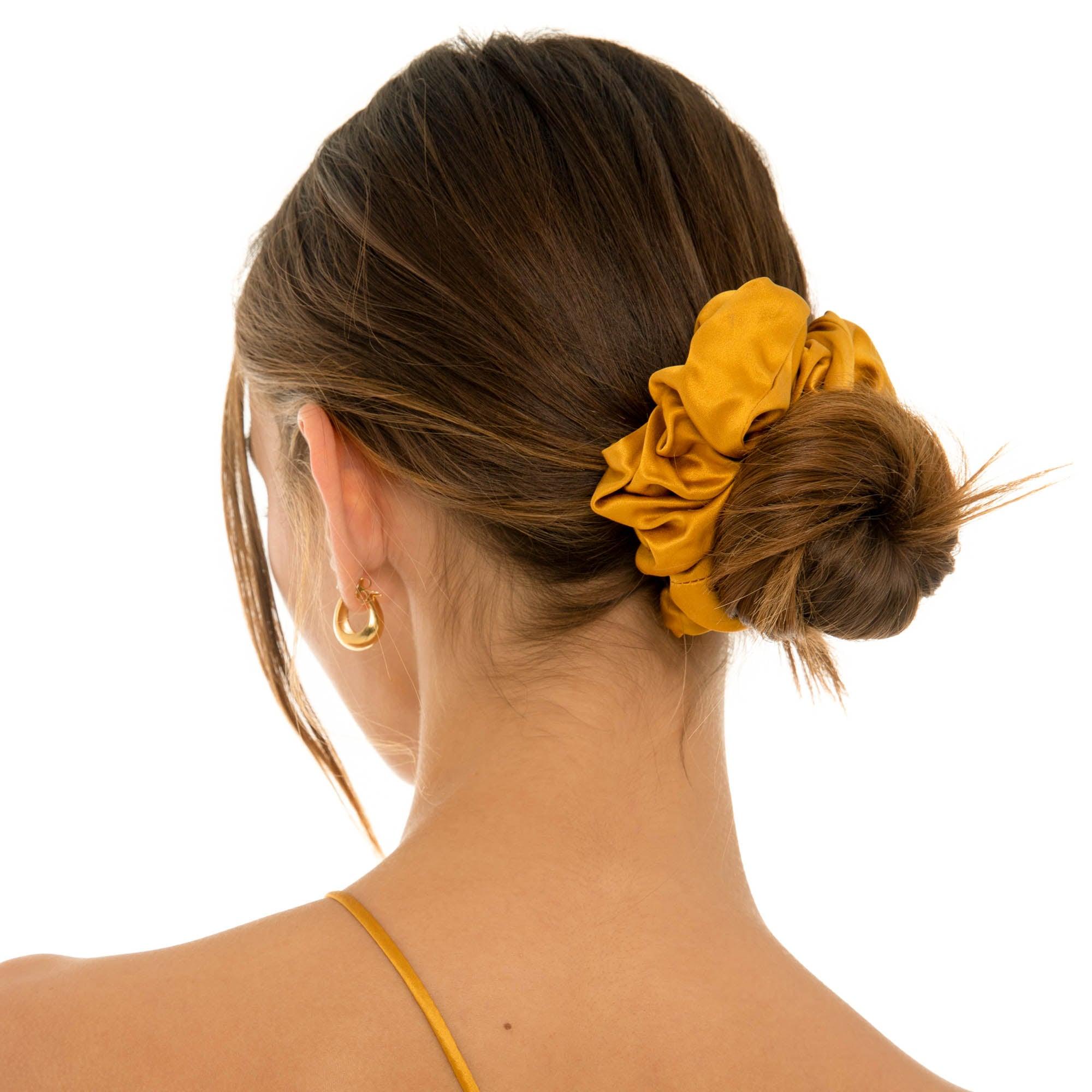 Nini Scrunchie Product Image