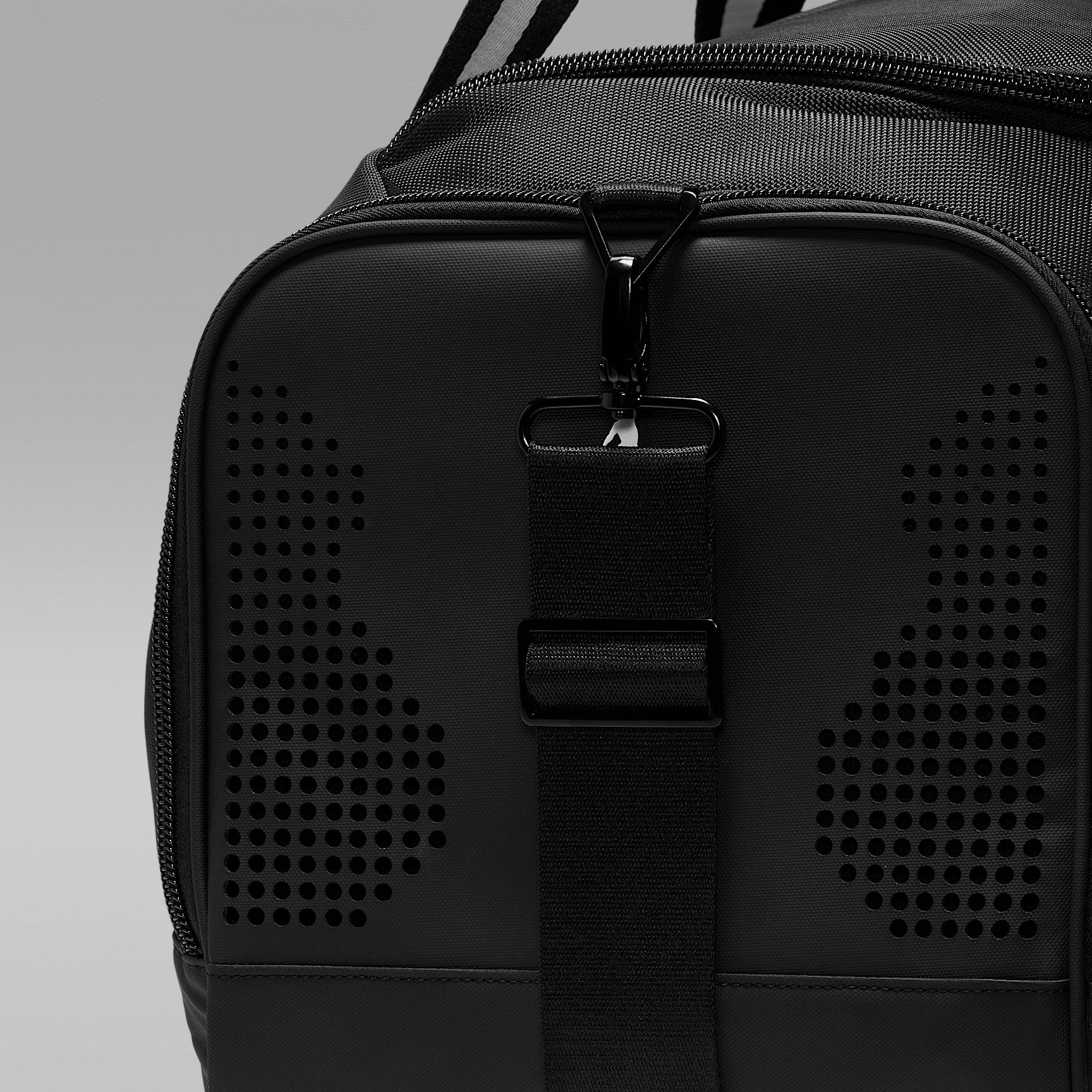 Mens Jordan Sport Duffle Bag (47.5L) | MA0913-023 Product Image