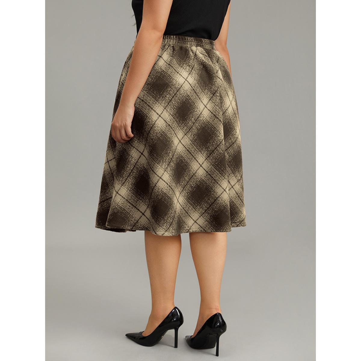 Plus Size Plaid Pocket Elastic Waist Skirt Women Brown Casual A-line No stretch Pocket Everyday Skirts BloomChic 18-20/2X Product Image