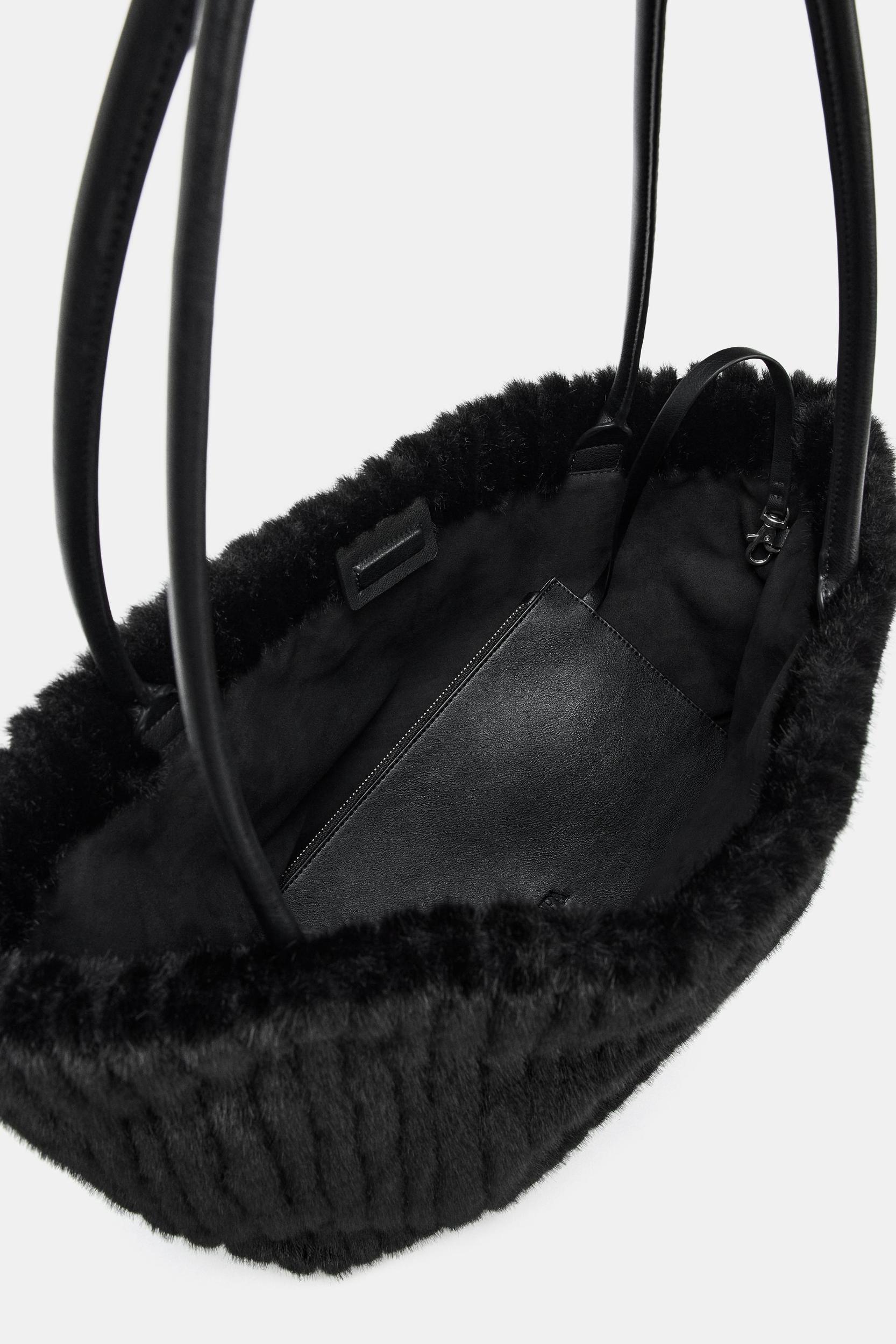 FAUX FUR TOTE BAG Product Image