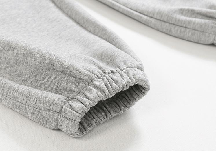 RT No. 4091 GRAY ZIP-UP HOODIE & SWEATPANTS (TOP & BOTTOM) Product Image