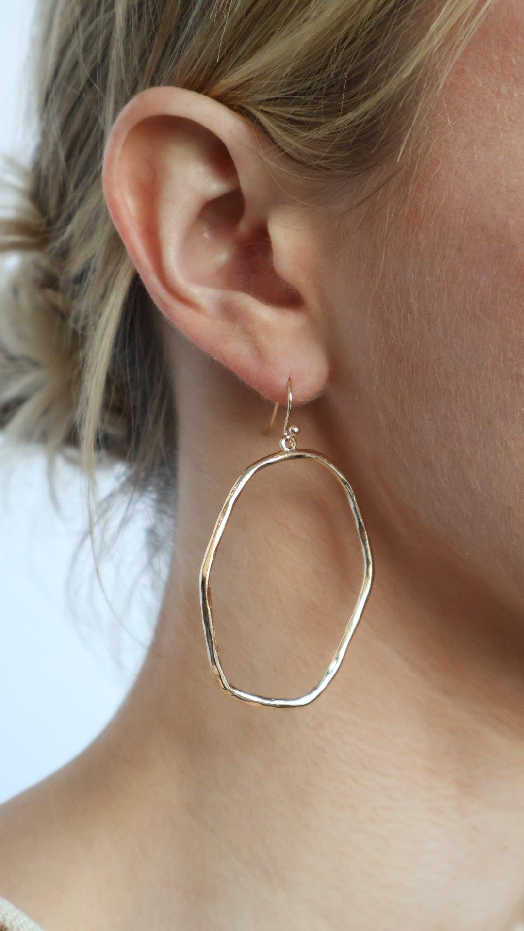 Cam Dangle Earrings Product Image