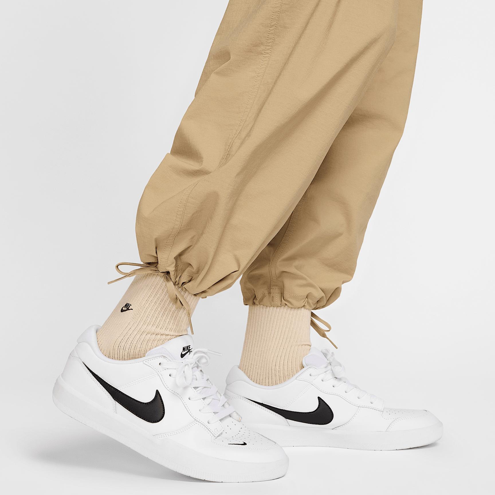 Mens Nike SB Kearny Cargo Skate Pants | FV7347-297 Product Image