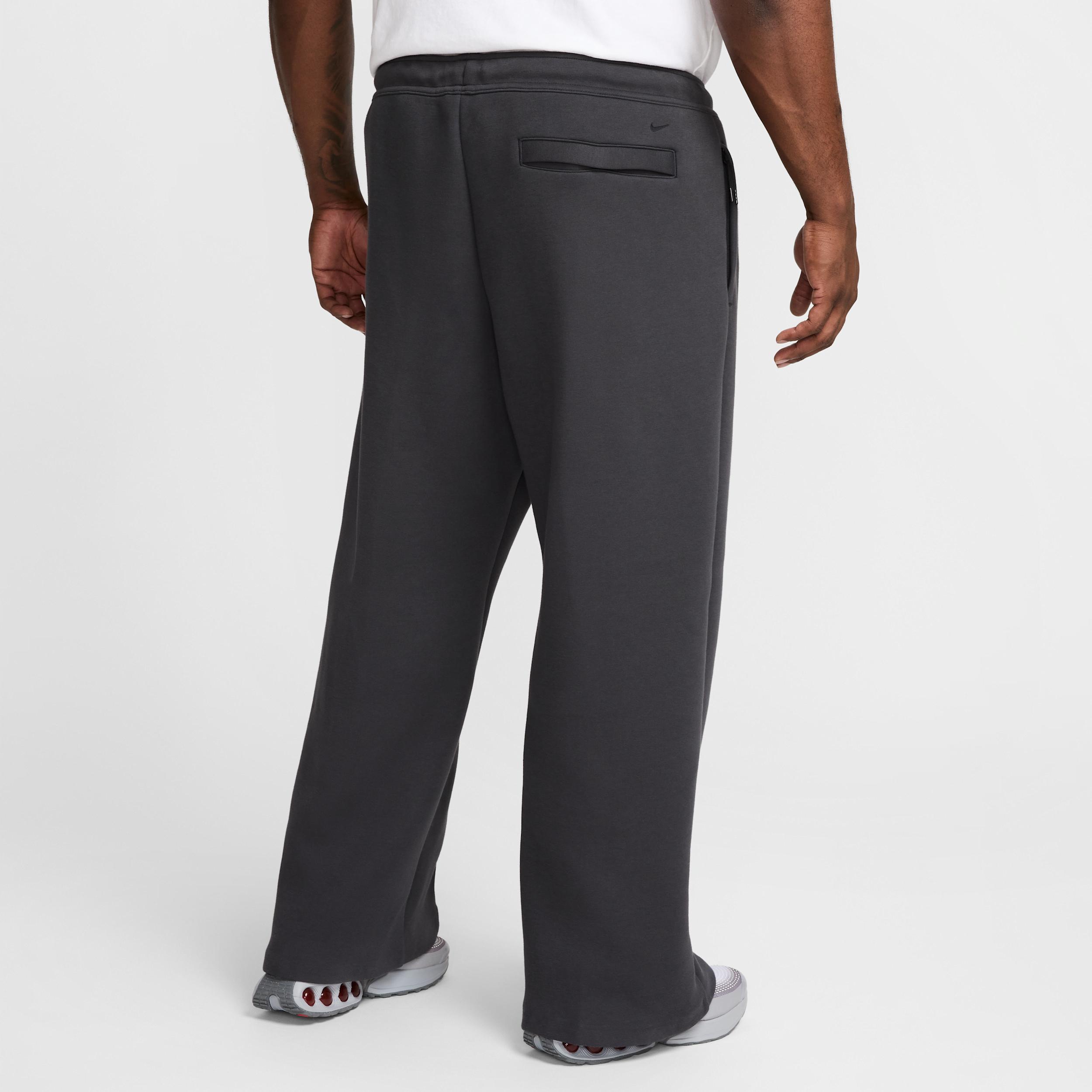 Nike Men's Tech Wide-Leg Fleece Pants Product Image