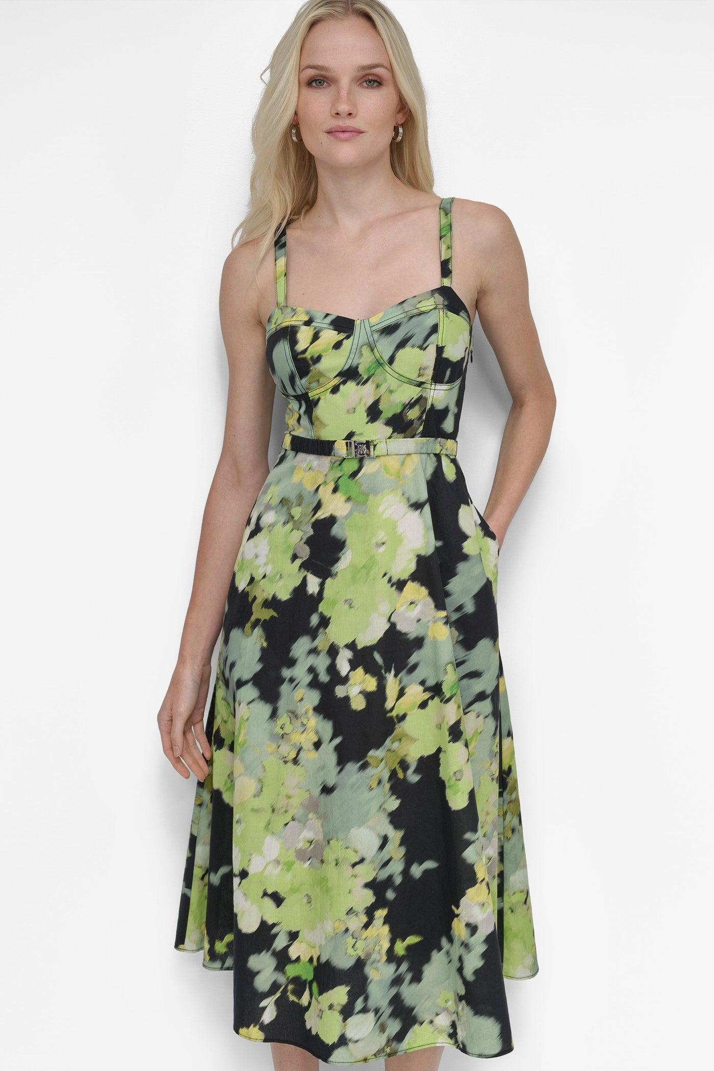 SLEEVELESS STRUCTURED BODICE FIT FLARE Product Image