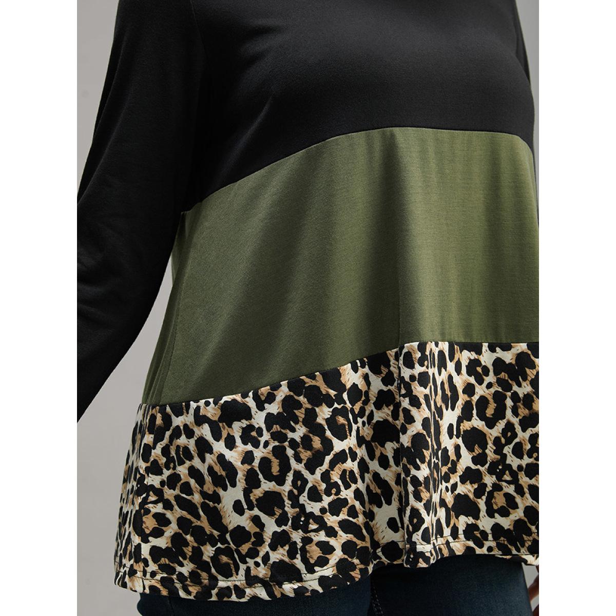 Plus Size Colorblock Leopard Contrast Round Neck T-shirt Multicolor Women Leisure Contrast Leopard Round Neck Casual T-shirts BloomChic 12/L Product Image