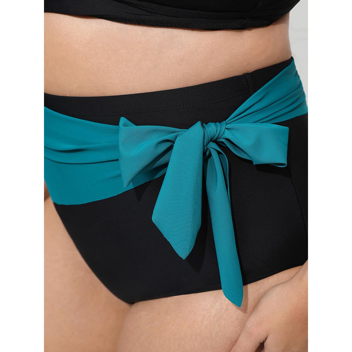 Plus Size Two Tone Knot Side Bikini Bottom Women's Swimwear Black Vacation Gathered High stretch Skinny High Rise Curve Swim Bottoms BloomChic 12/L Product Image