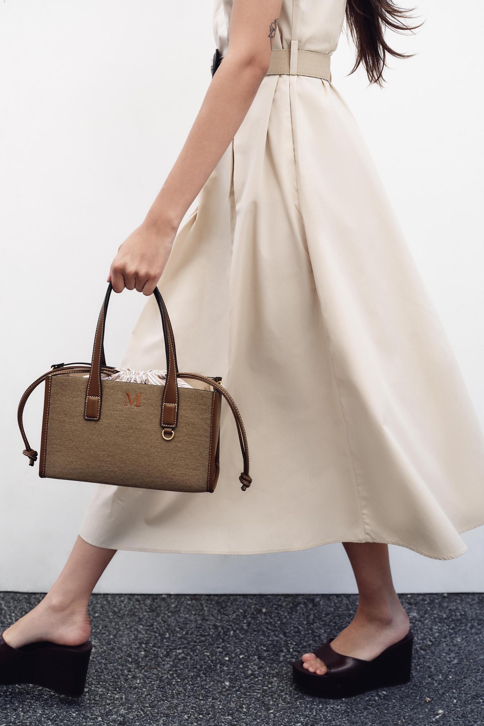 WOVEN SHOPPER BAG Product Image