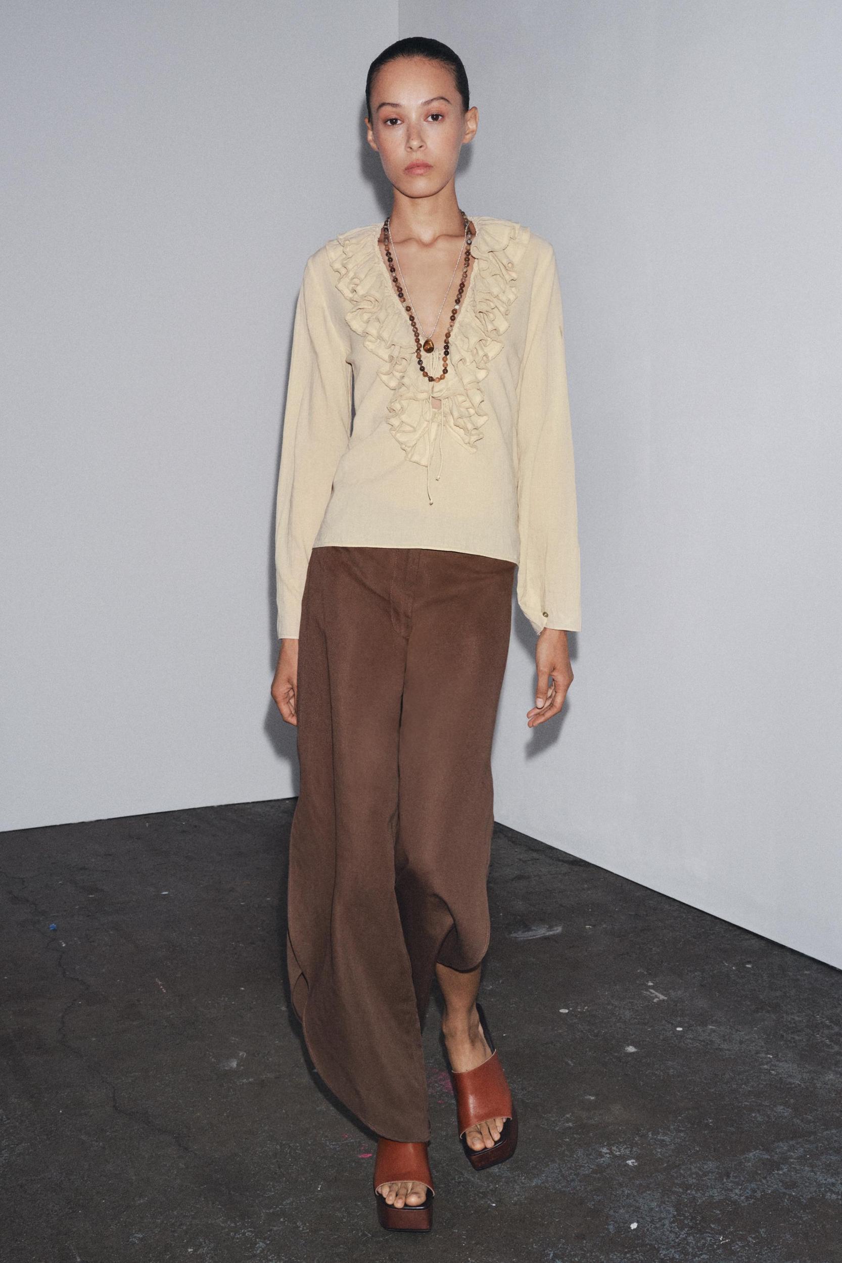 RUFFLED TOP ZW COLLECTION Product Image