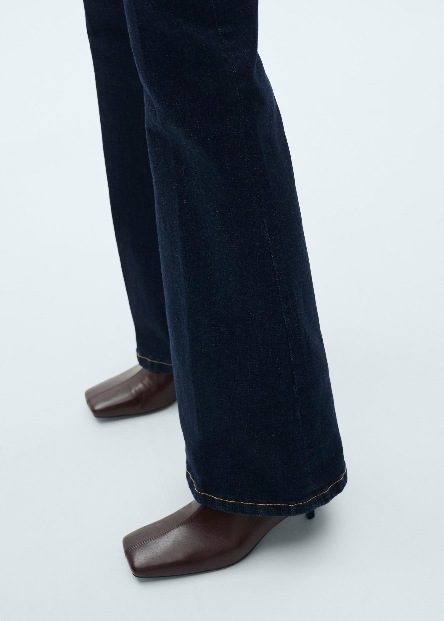 Flare jeans mid rise rinse wash - Women | MANGO USA Product Image